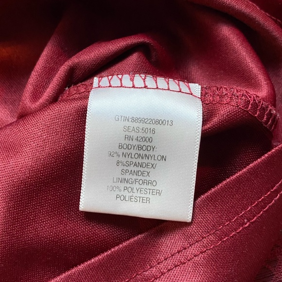 Adam Levine Burgundy Lace Short Sleeve Skater Mini Dress Size Medium - Picture 7 of 7